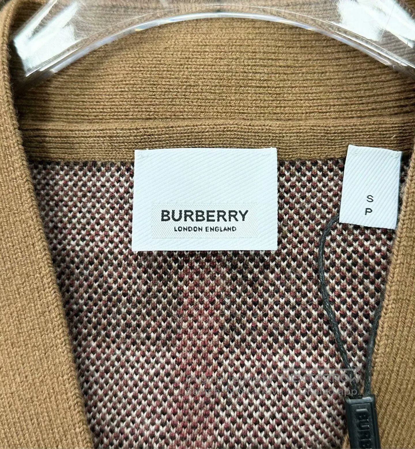 Burberry Burberry Classic Check Wool Cardigan. Size S / US 4 / IT 40 - 3 Thumbnail