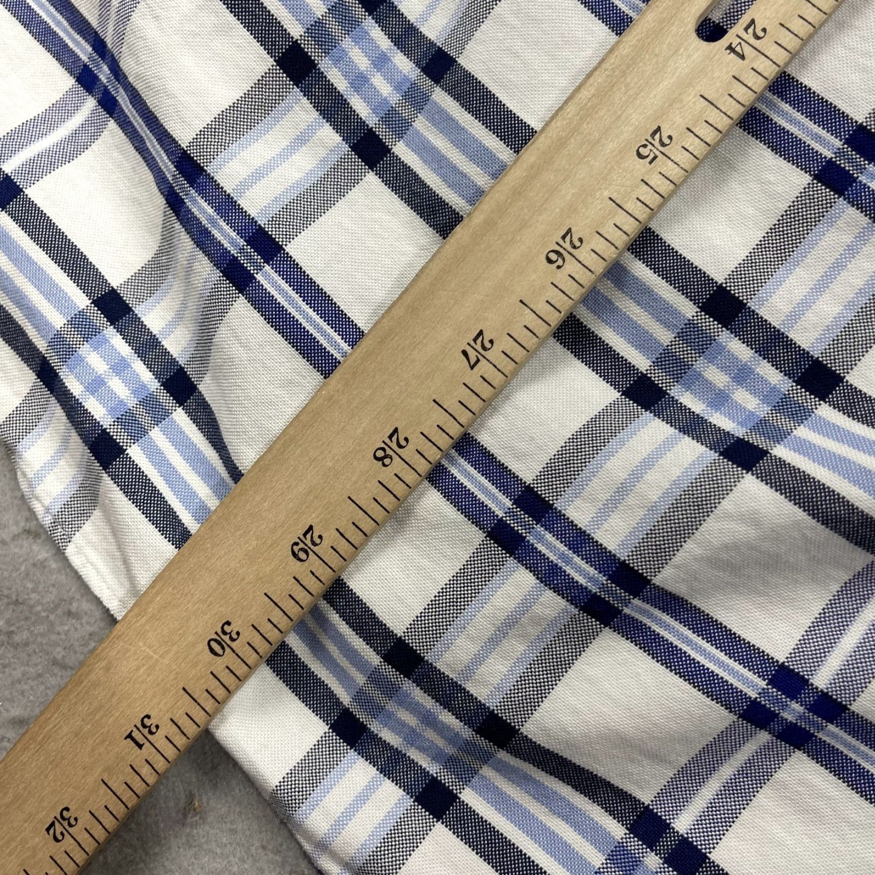 Brooks Brothers VINTAGE Brooks Brothers Shirt Mens Large White Blue Plaid Regent Cotton Made USA Size US L / EU 52-54 / 3 - 8 Thumbnail