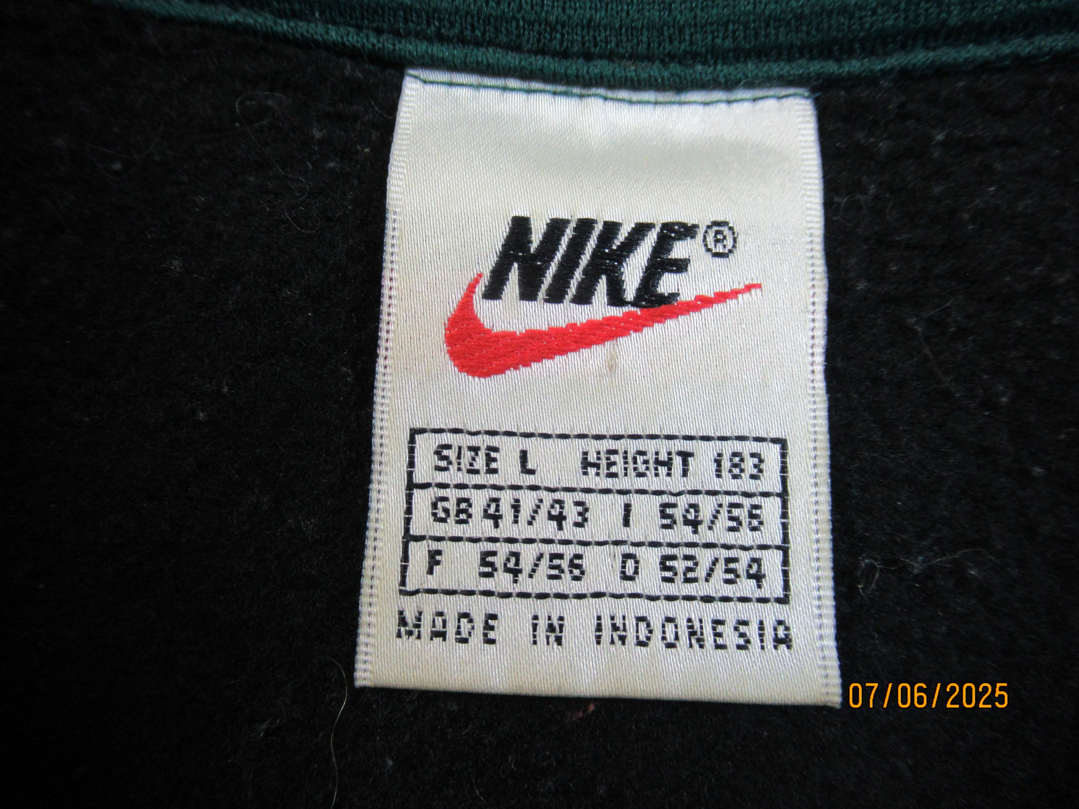 Nike Nike black/green jacket Size US L / EU 52-54 / 3 - 8 Thumbnail
