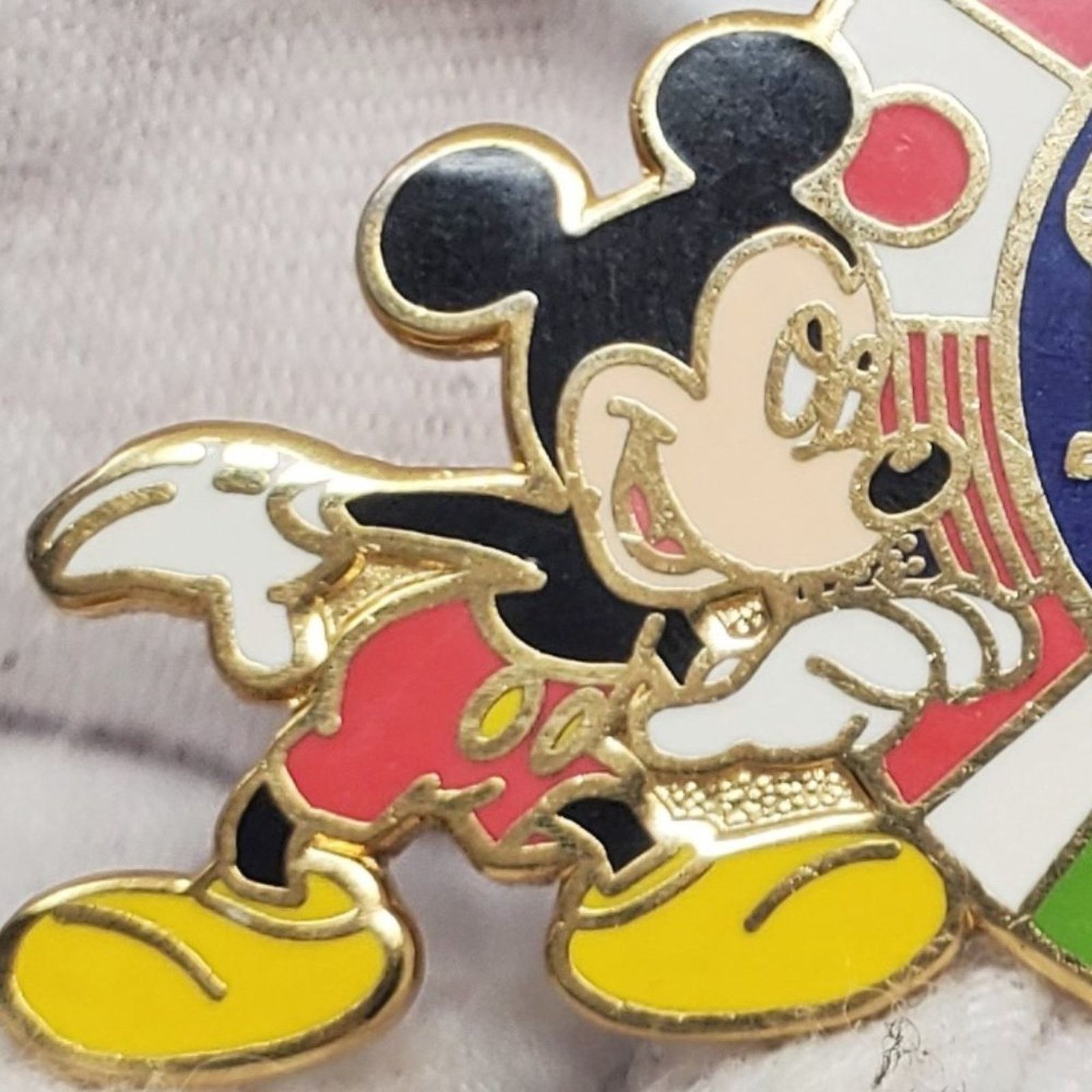 Disney Disney Parks WDW Mickey EPCOT Enamel Circle Flags Pin ERROR Size ONE SIZE - 2 Thumbnail
