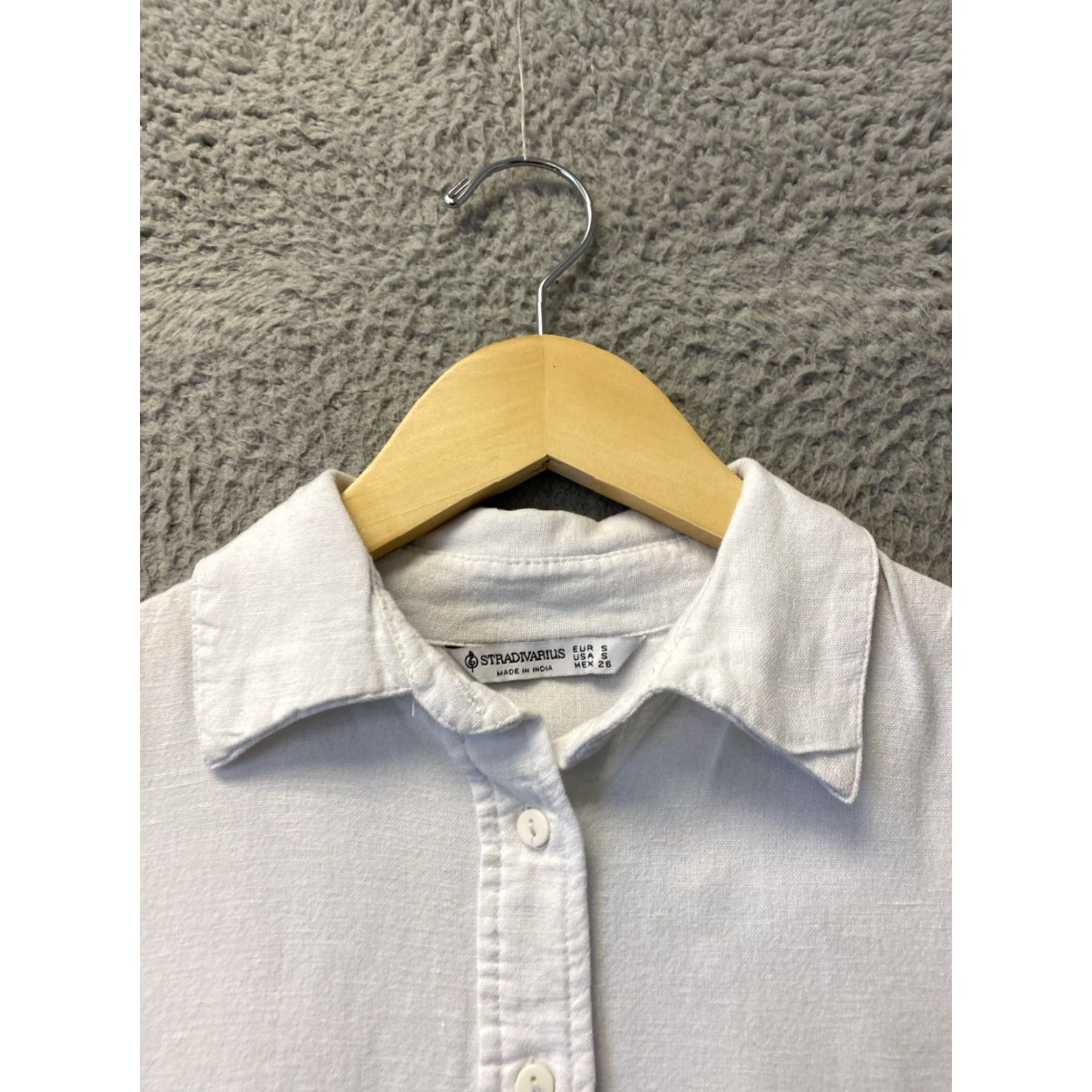 Stradivarius Stradivarius Women's Linen Cropped Boxy Shirt White Short Sleeve V-Neck Button-Up 90s Beach Bohemian Size S / US 4 / IT 40 - 3 Thumbnail