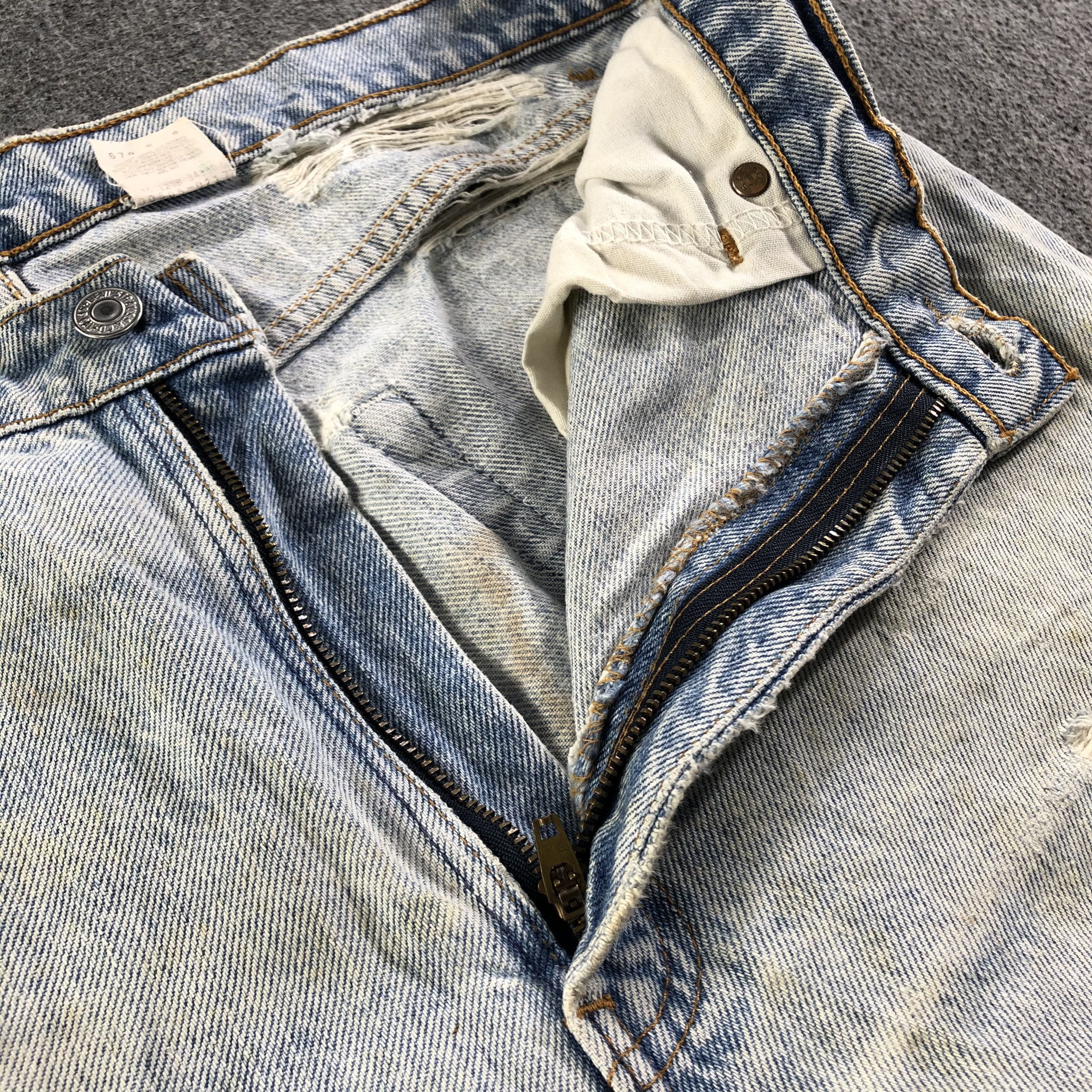 Levi's Vintage Light Wash Levis 505 Jeans-J3357 Size US 34 / EU 50 - 10 Thumbnail