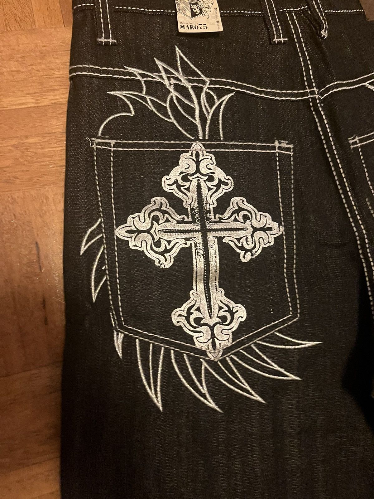 Affliction × Japanese Brand marq75 super nice baggy asl with gothic cross&wing design Size US 36 / EU 52 - 4 Thumbnail