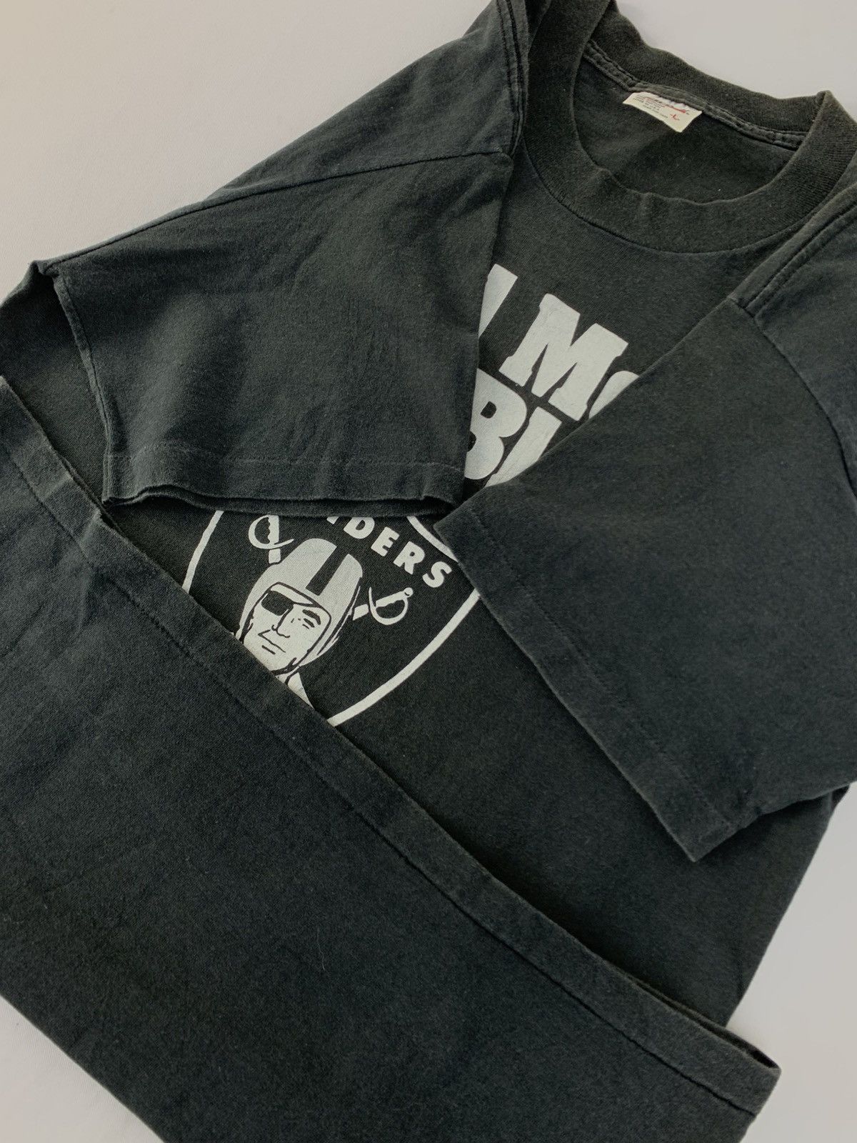 NFL 90s Real Men Wear Black Las Vegas Raiders Nfl Crewneck Tee Size US S / EU 44-46 / 1 - 4 Thumbnail