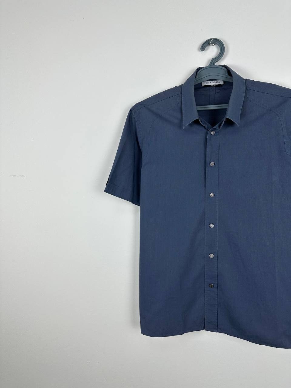 Versace × Vintage Vintage Versace Grey Button Logo Short Sleeve Shirt Size US L / EU 52-54 / 3 - 3 Thumbnail