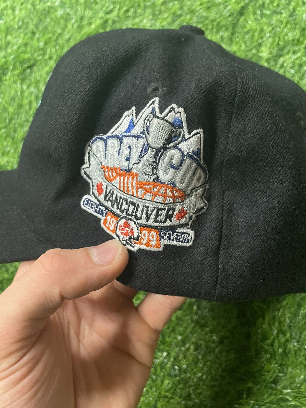 Starter × Vintage Vintage Starter CFL on CBC Grey Cup Vancouver 1999 Hat Size ONE SIZE - 4 Thumbnail
