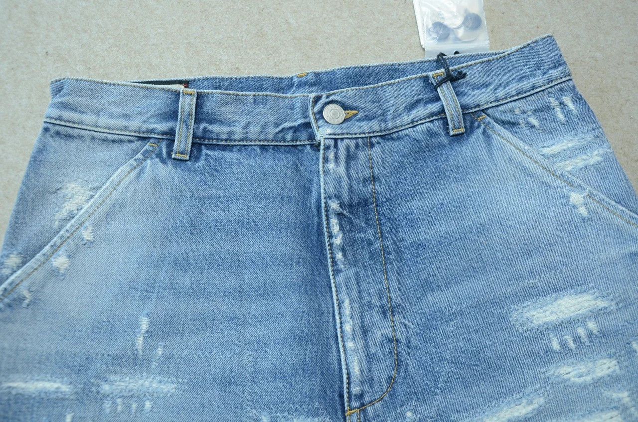 Gucci Gucci Blue Washed Distressed Cat Whisker Denim Short 33 Size US 33 - 4 Thumbnail