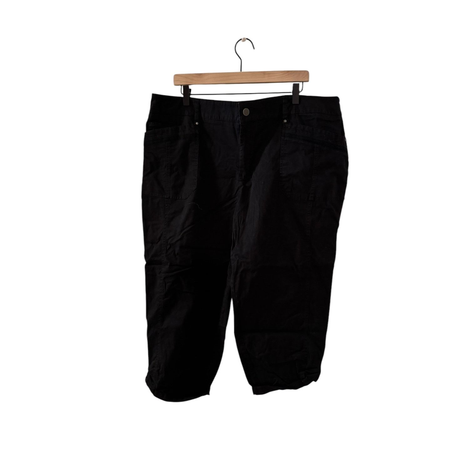 Avenue Avenue Women’s Black Cropped Pants with Pockets – Size 18 Size 40" / US 18 - 1 Thumbnail