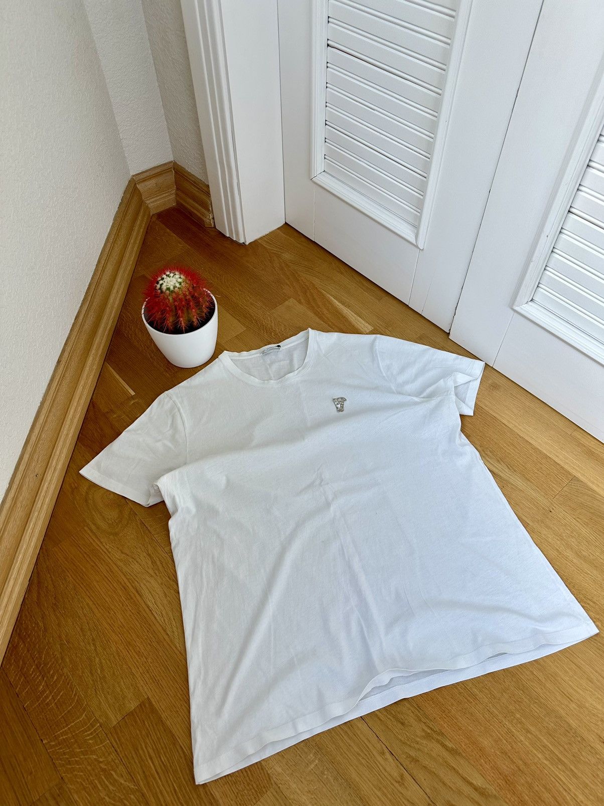 Versace Vintage Versace T-shirt Logo Size US XL / EU 56 / 4 - 1 Thumbnail
