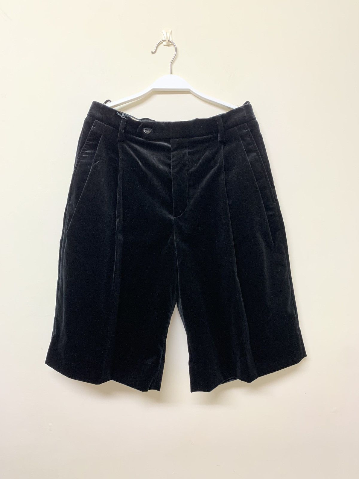 Image of Gucci Black Flannel Shorts, Men's (Size 30)