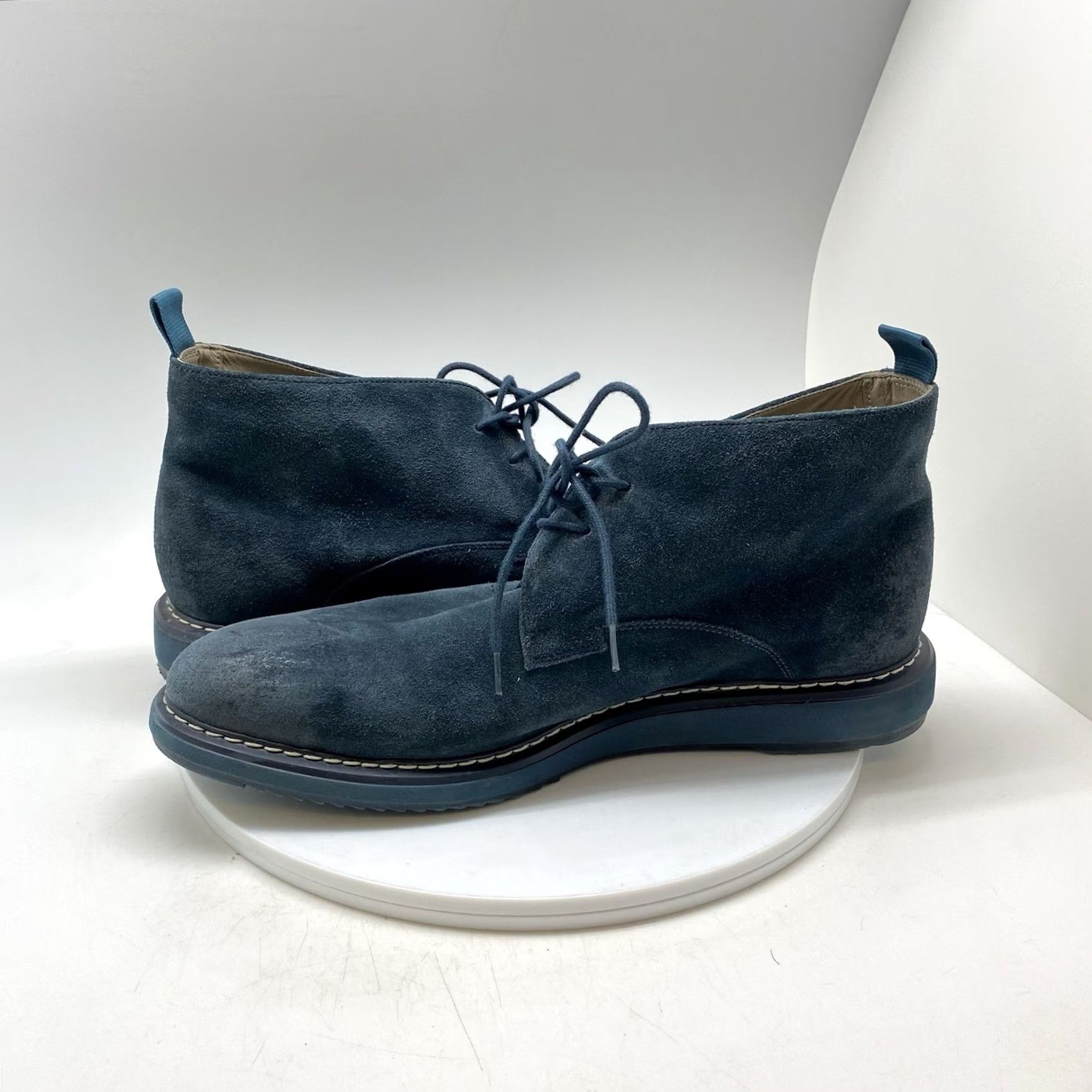 Clarks Men\'s Chukka Boots Blue Suede Clarks Blue Chukka Boots with Suede Finish main image 2