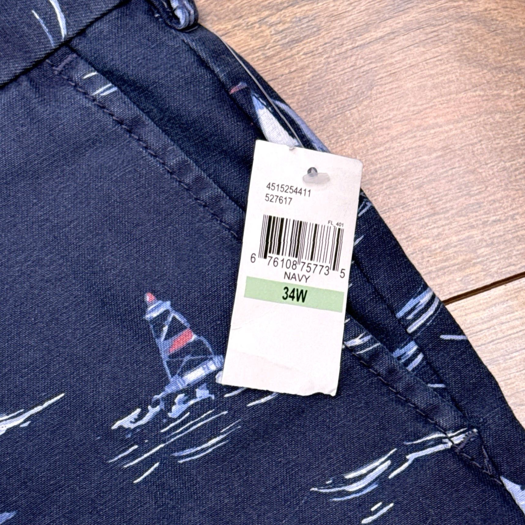 Izod IZOD Saltwater Shorts Mens 34W Navy Chino 9.5 Inch Inseam Lighthouses New Size US 34 / EU 50 - 4 Thumbnail