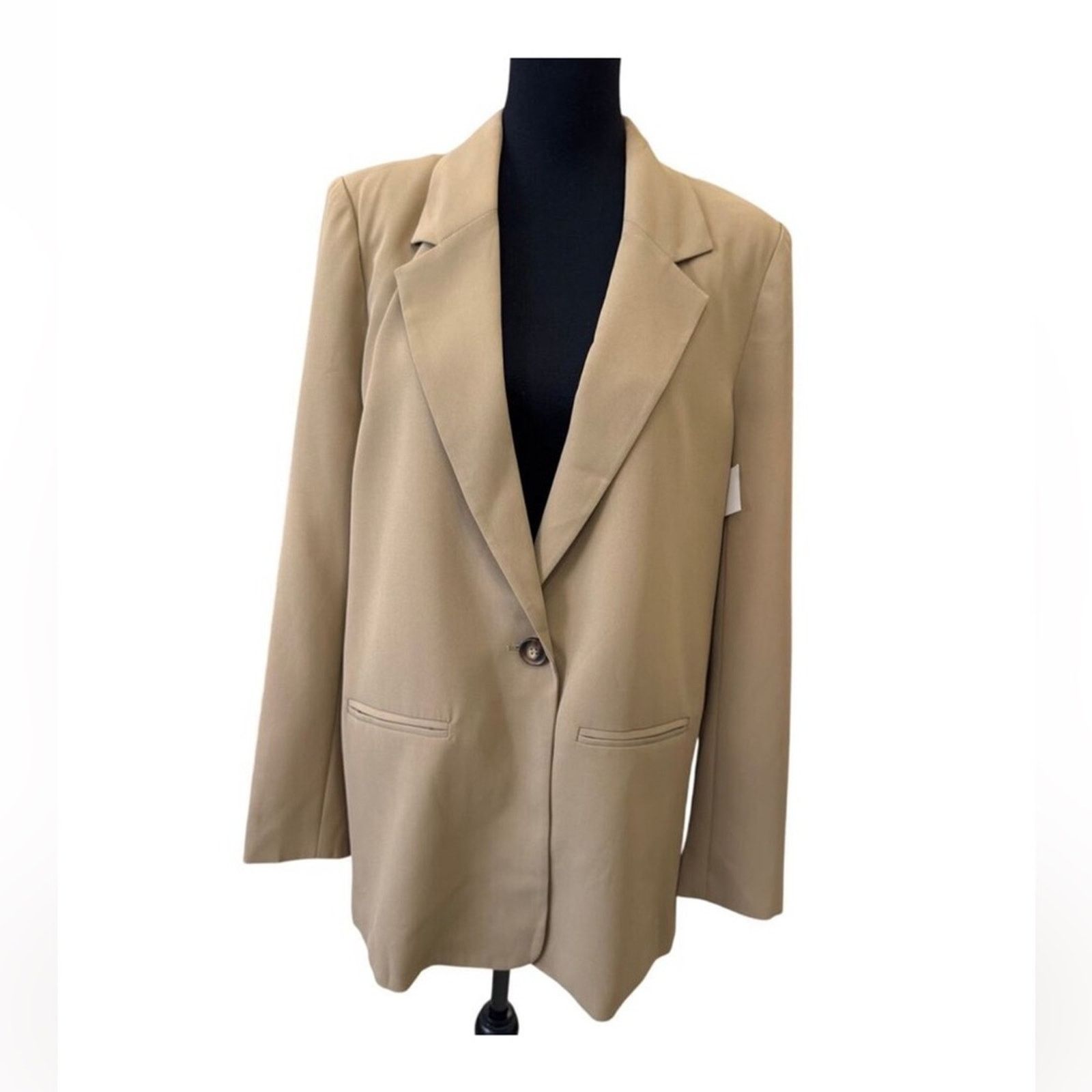 Other WAYF REVOLVE Single Button Relaxed Blazer Size M Size M / US 6-8 / IT 42-44 - 1 Thumbnail