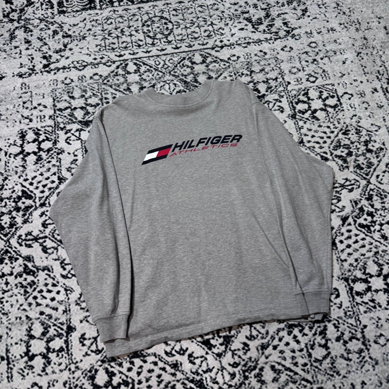 Tommy Hilfiger × Vintage Vintage Tommy Hilfiger Gray Cotton Crewneck Size S Logo Y2K Size US S / EU 44-46 / 1 - 3 Thumbnail