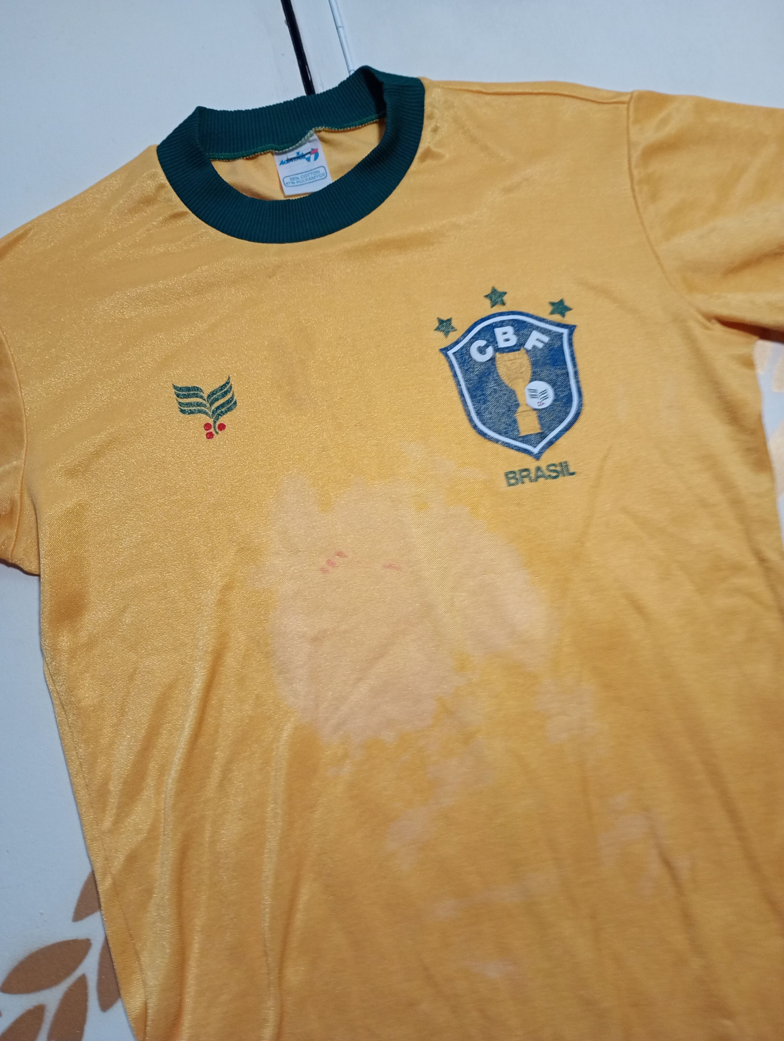 Vintage Aqatas Brazil Home Jersey World Cup 1982 Size US L / EU 52-54 / 3 - 7 Thumbnail