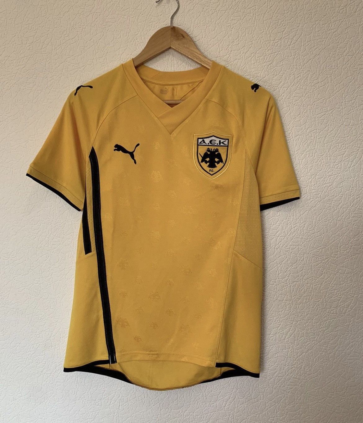 Puma × Vintage AEK ATHENS PUMA 2009/2010 HOME KIT SOCCER JERSEY FOOTBALL Size US S / EU 44-46 / 1 - 1 Thumbnail