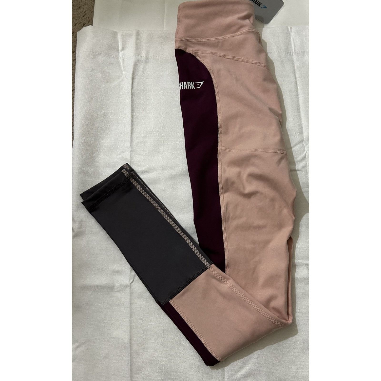 Gymshark NWT-Women's Gymshark Illusion Leggings-Pink/Maroon Size XS Size 26" / US 2 / IT 38 - 1 Thumbnail