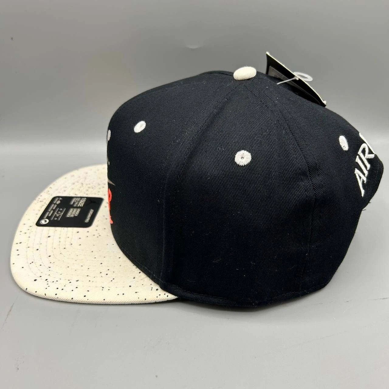 Jordan Brand Air Jordan Pro Hat Men Black White Nike Air Snap Back Cap Size ONE SIZE - 6 Thumbnail