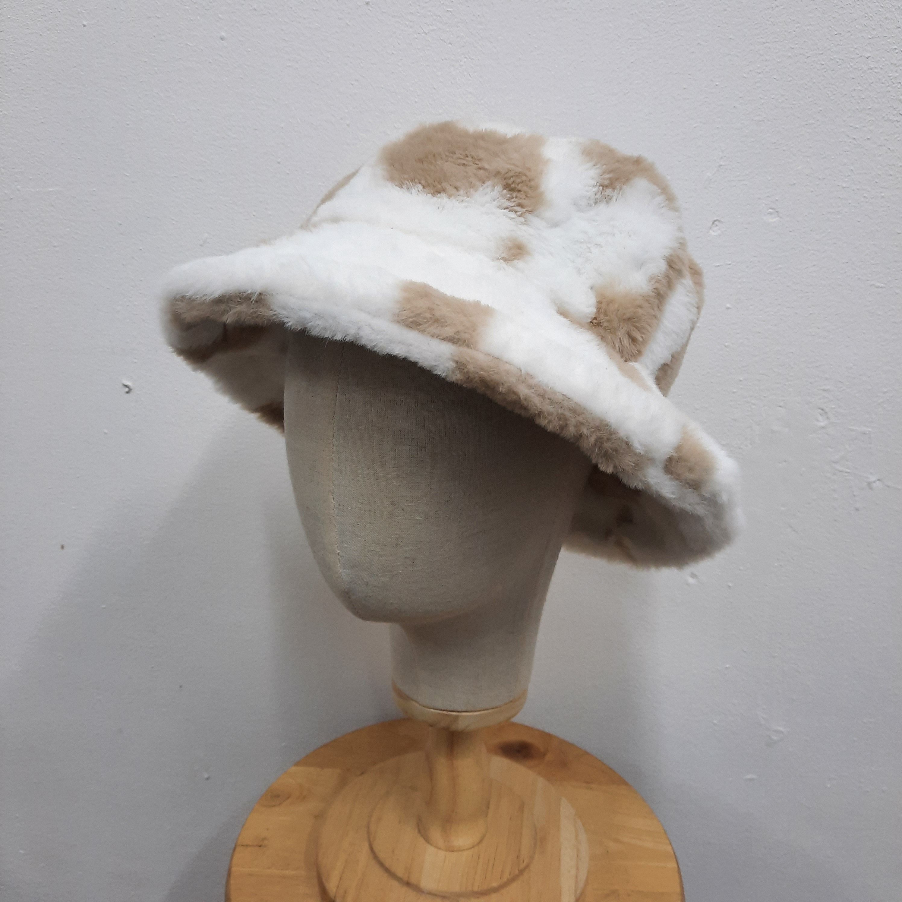 Japanese Brand ✨️ Japanese brand cowboy style fur bucket hat Size ONE SIZE - 2 Thumbnail