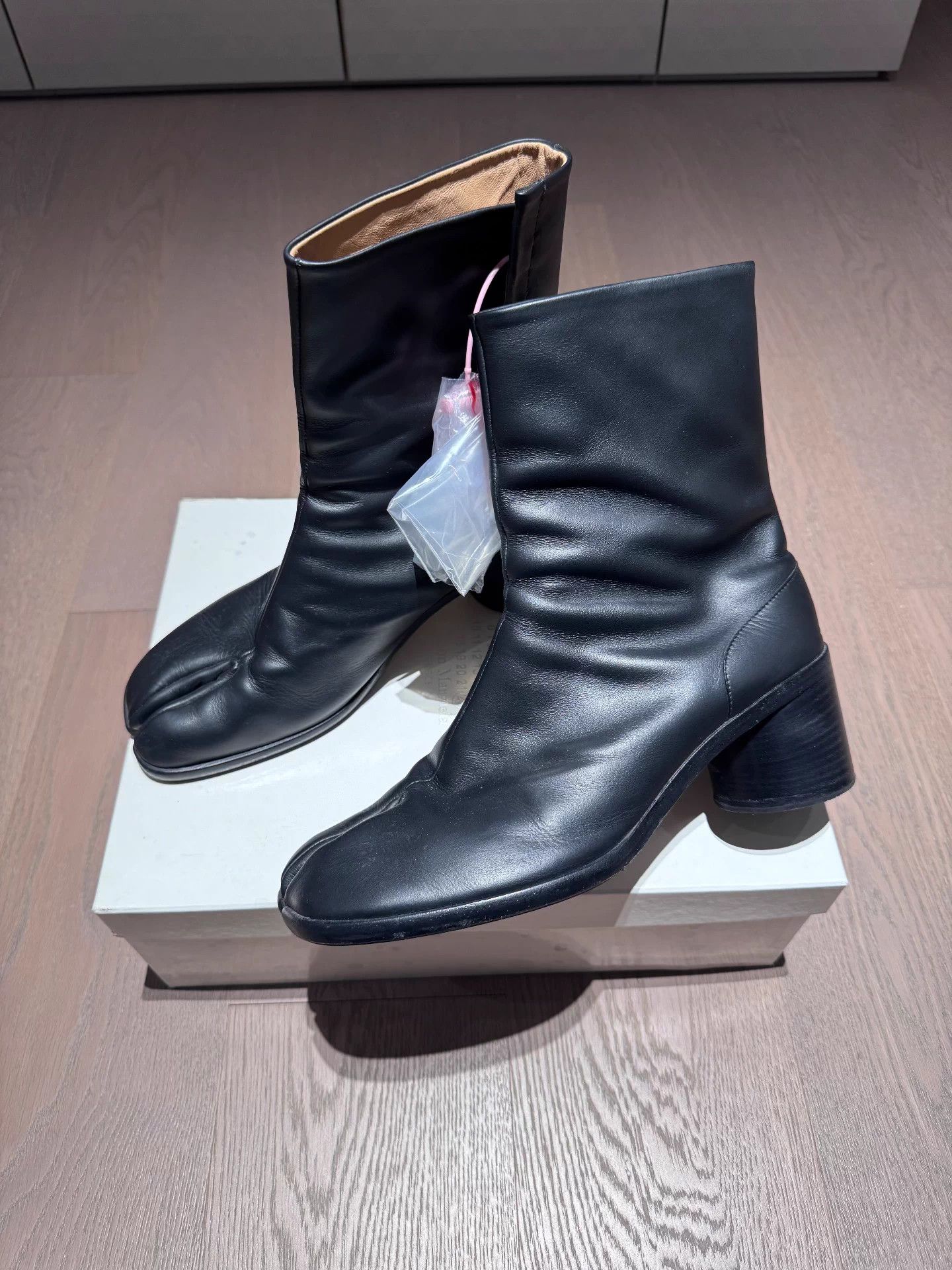Maison Margiela Maison Margiela Tabi 6cm Leather 43 Vibram 9.5/10 Size US 10 / EU 43 - 1 Thumbnail