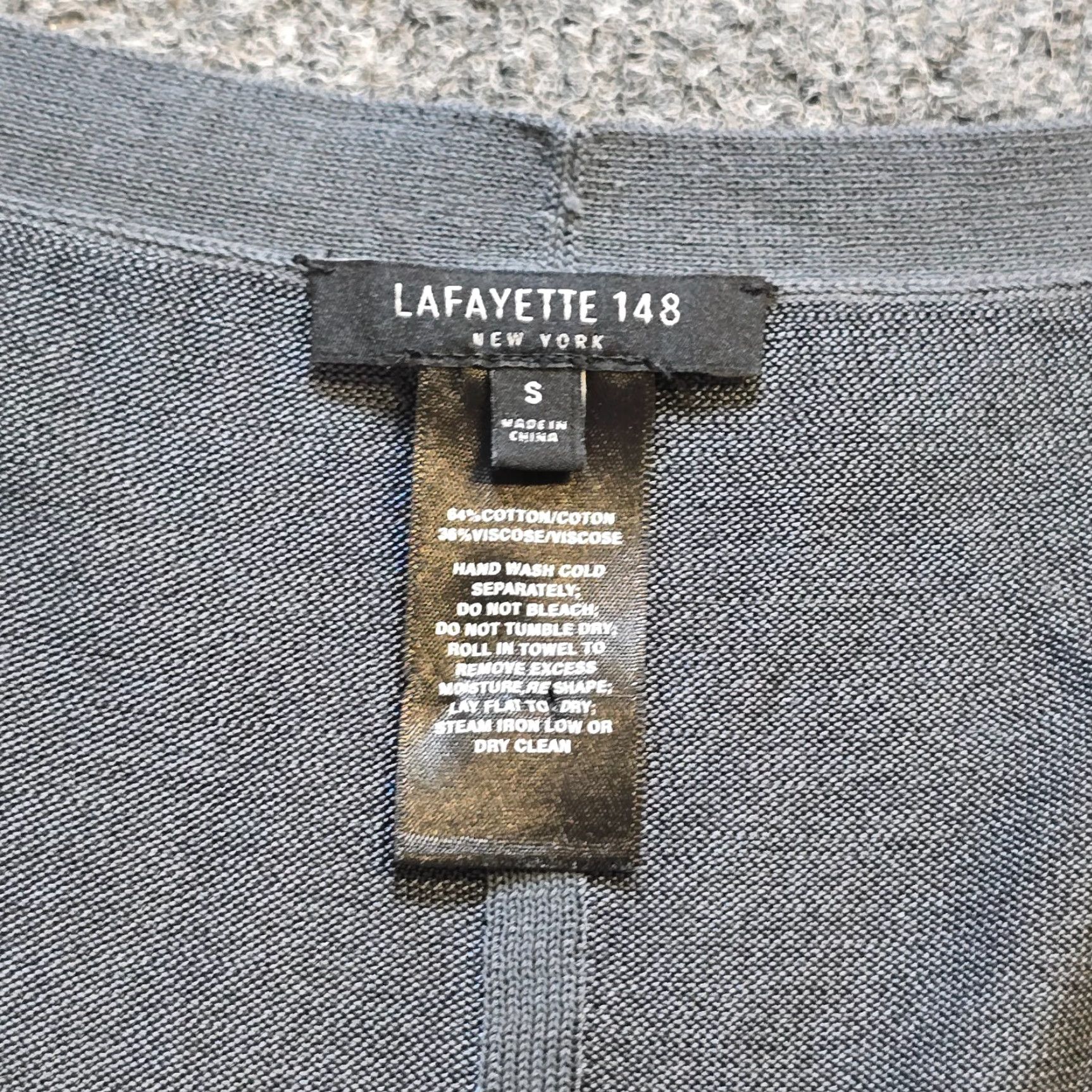 Vintage Lafayette 148 New York Top Women Size S Gray Slinky Tunic Long Sleeve Casual Sleeve V-Neck Pullover Knit Lightweight Oversized Relaxed Size S / US 4 / IT 40 - 4 Thumbnail