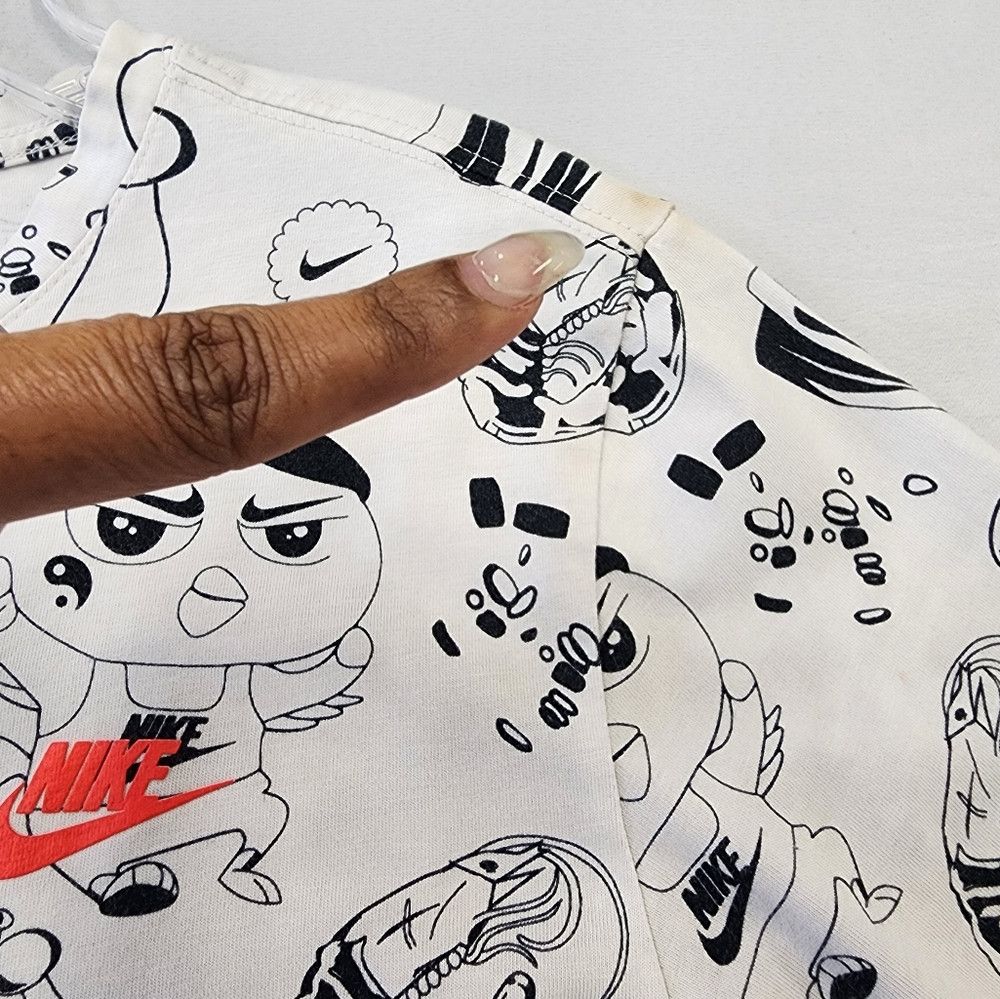 Nike Nike White & Black Character Graphic Tee Baggy Shirt Size US M / EU 48-50 / 2 - 7 Thumbnail