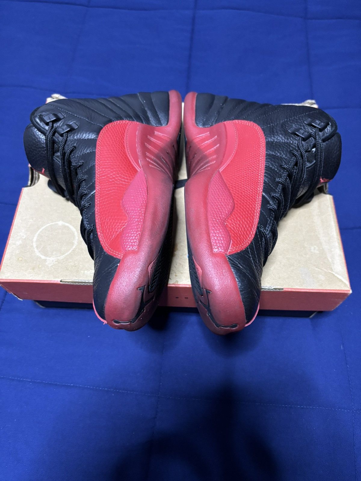 Jordan Brand Jordan 12 Retro Flu Game 2025 Size 9.5 Size US 9.5 / EU 42-43 - 3 Thumbnail