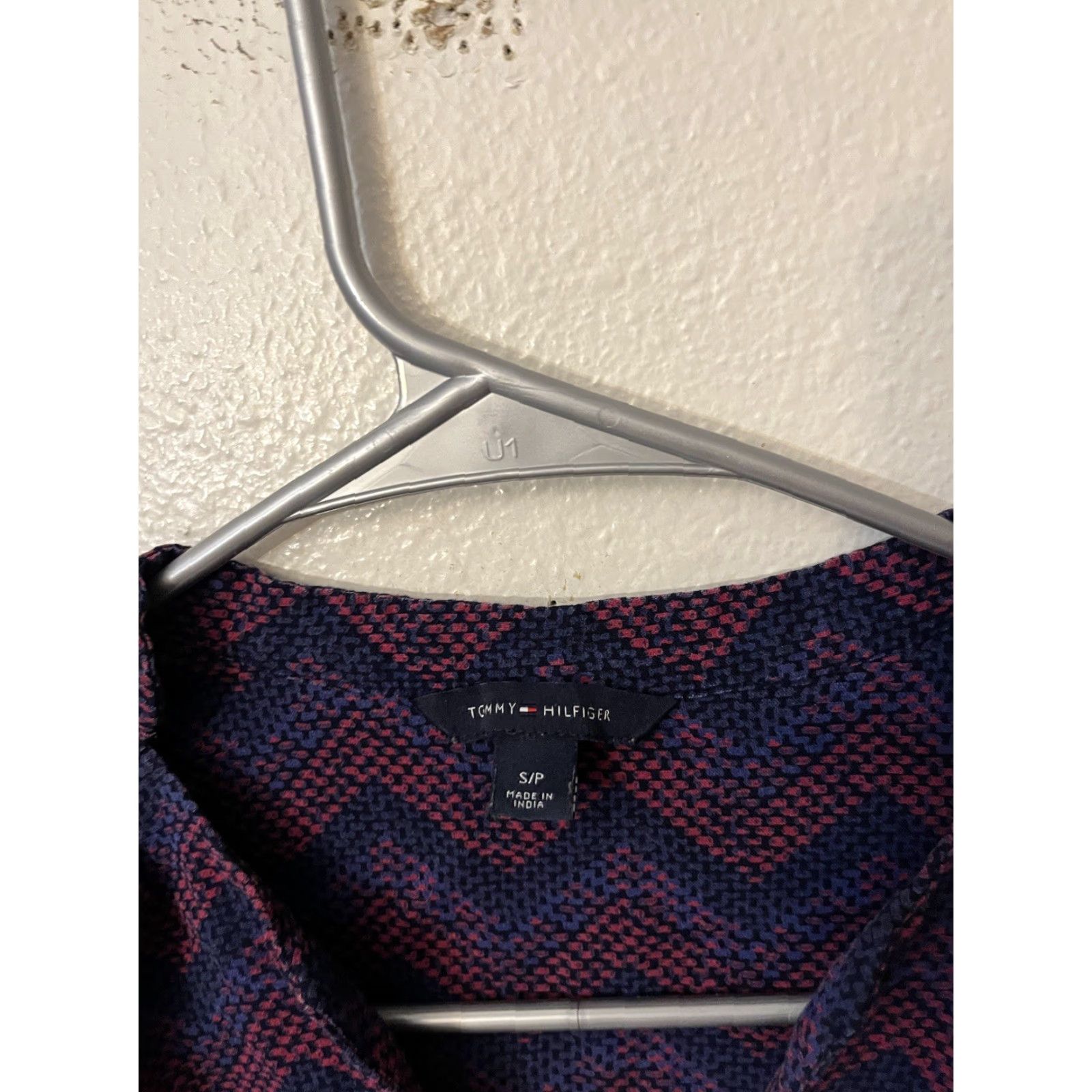 Tommy Hilfiger Tommy Hilfiger Shirt Pullover Long Sleeve V-Neck Multicolor Geometric Pattern Small Women Popover Blouse Size S / US 4 / IT 40 - 2 Thumbnail