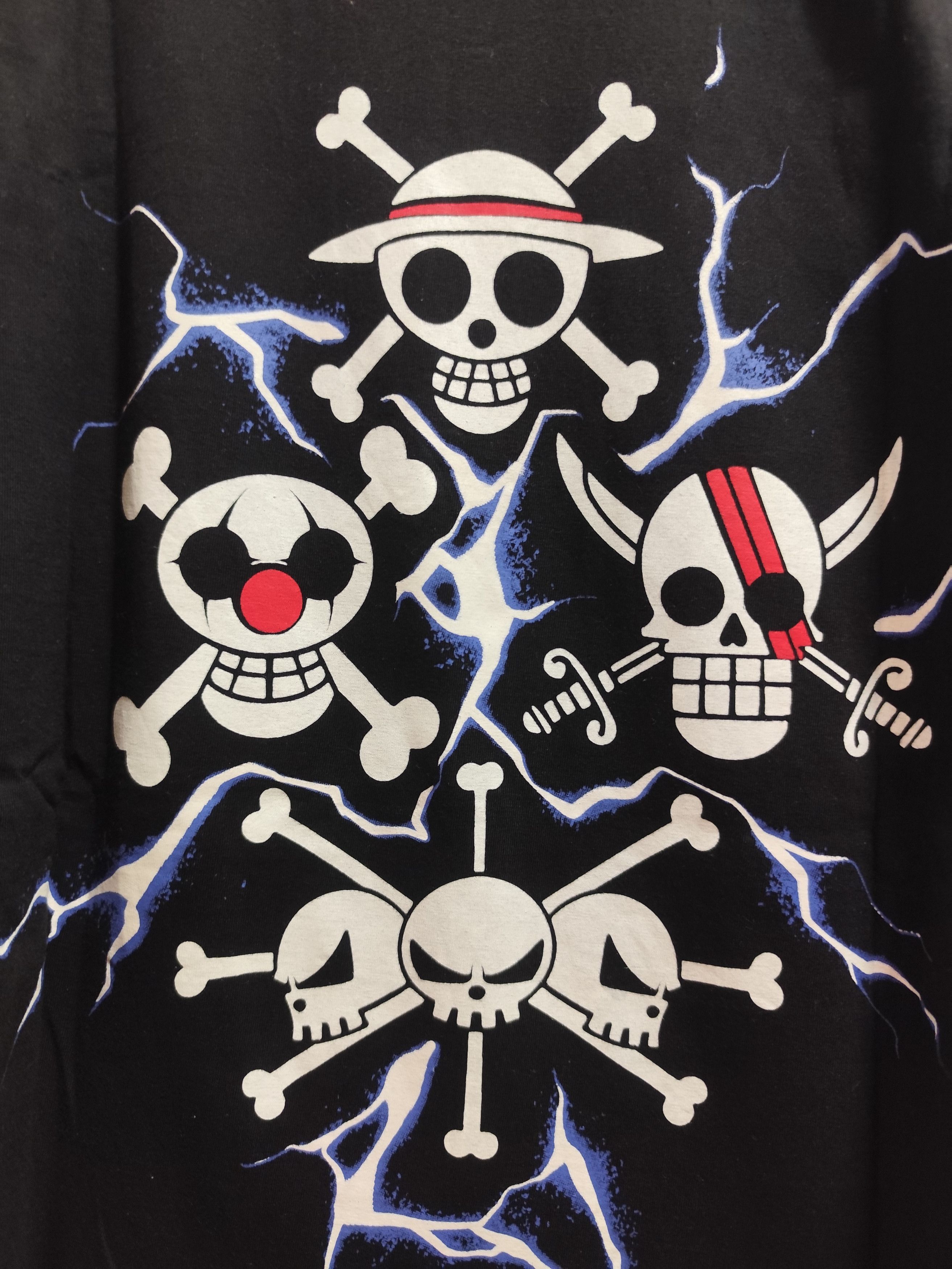 Anime × Japanese Brand × One Piece One Piece : Yonkou x Jolly Roger AOP Bootleg Tee Size M Size US M / EU 48-50 / 2 - 10 Thumbnail