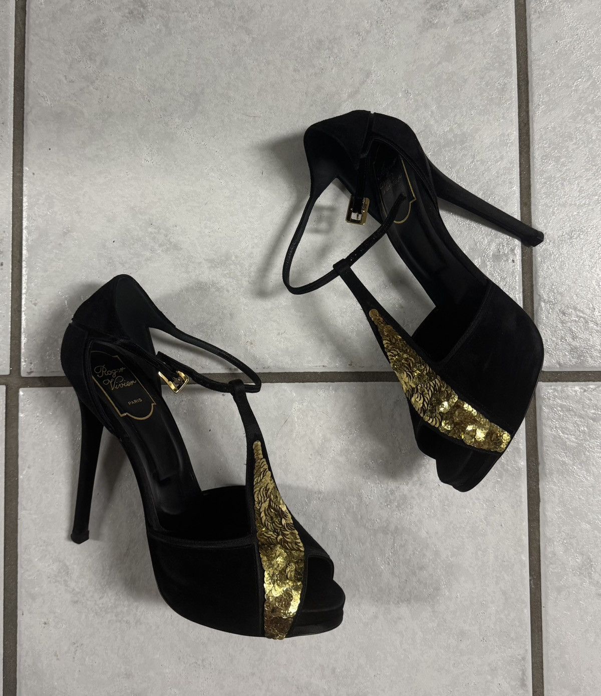 Roger Vivier Roger Vivier Paris Black & Gold Sequin Heels – Size 37 Size US 7 / IT 37 - 1 Thumbnail
