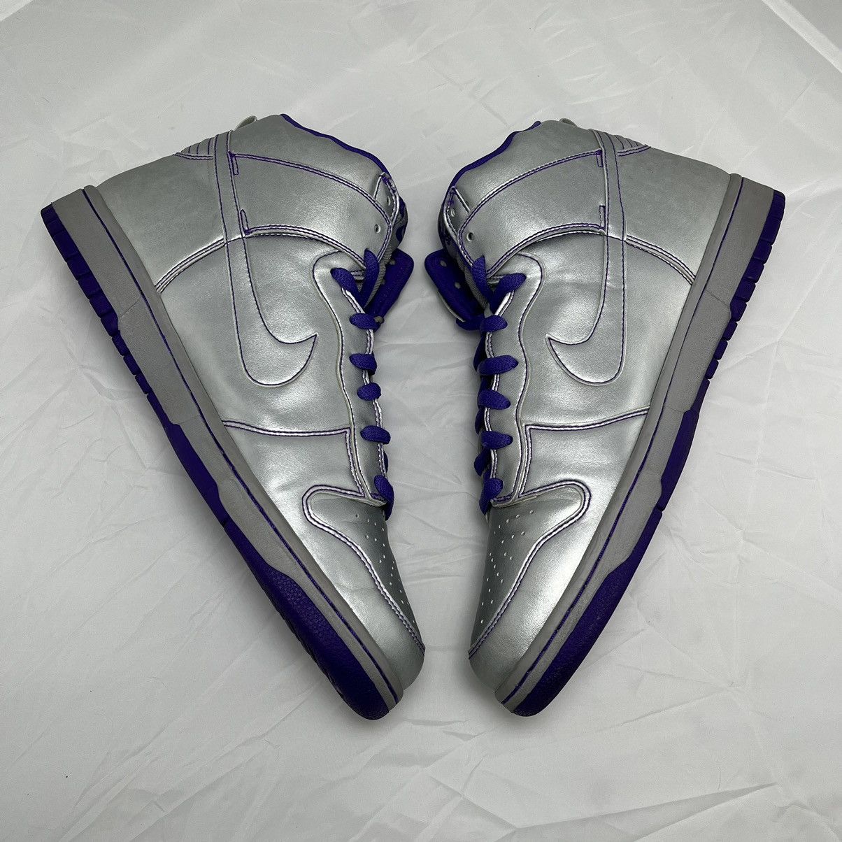 Nike Rare!🔥 Size 12 Nike Dunk High Premium SB Dinosaur Jr Size US 12 / EU 45 - 9 Thumbnail