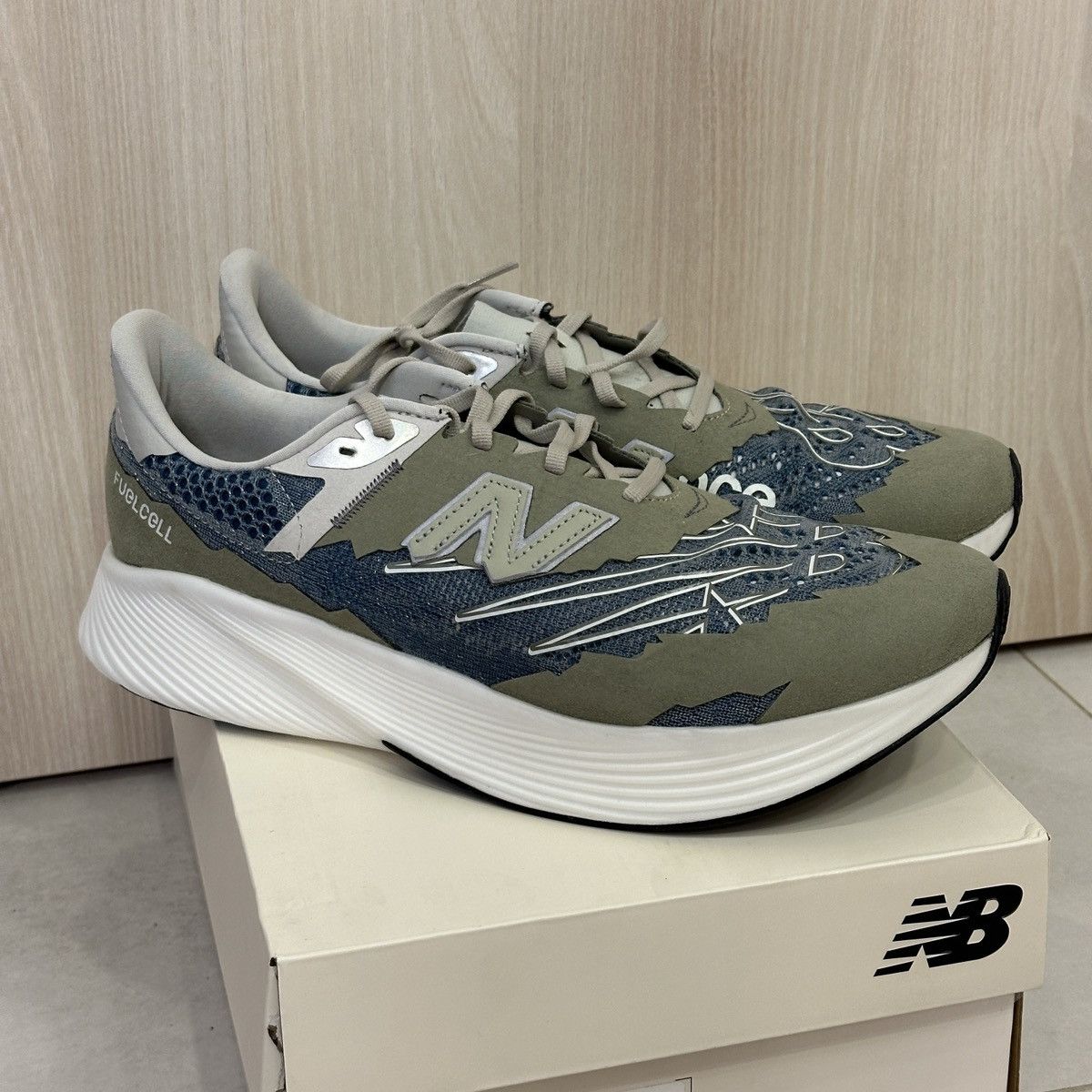 New Balance NEW BALANCE FUELCELL RC ELITE V2 TOKYO DESIGN STUDIO Size US 12 / EU 45 - 3 Thumbnail