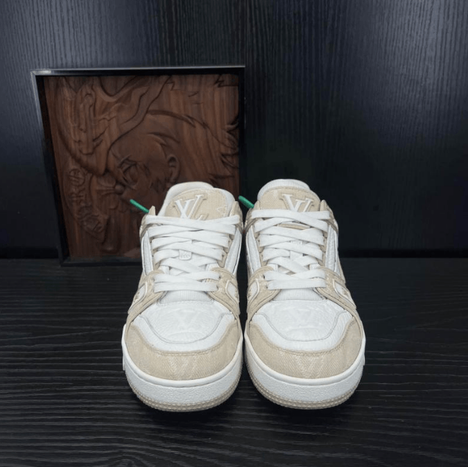 Louis Vuitton Louis Vuitton Low-Top Sneakers Size US 6 / IT 36 - 2 Thumbnail