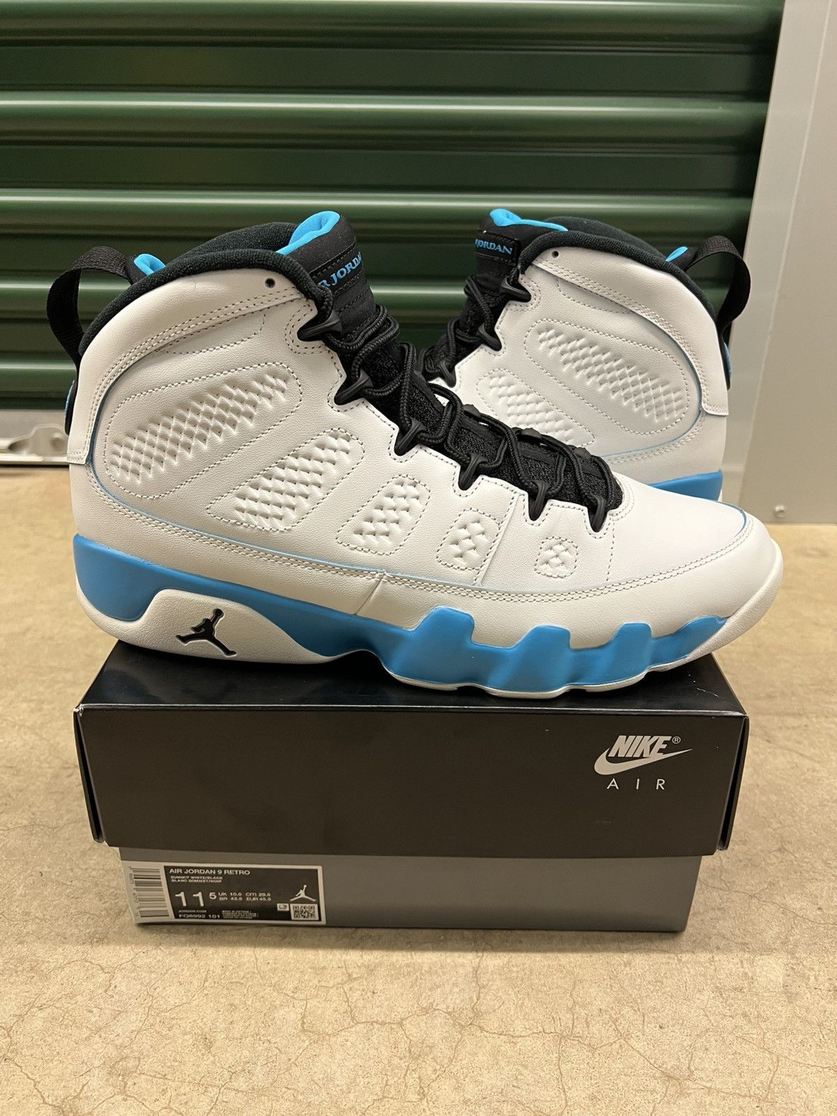 Jordan Retro Powder Blue Size