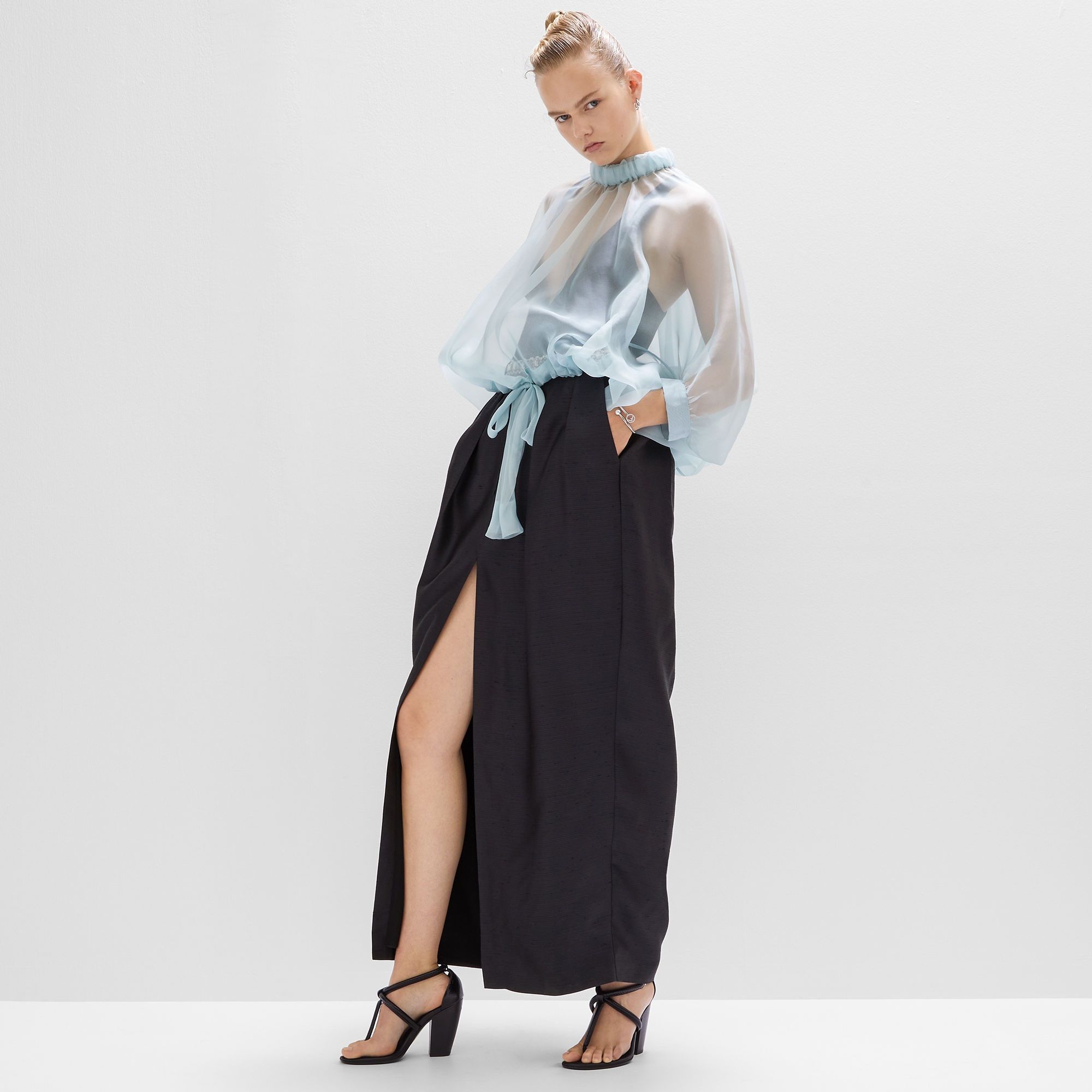 Fendi o1s1wg110825 Dress in Black Size M / US 6-8 / IT 42-44 - 4 Thumbnail