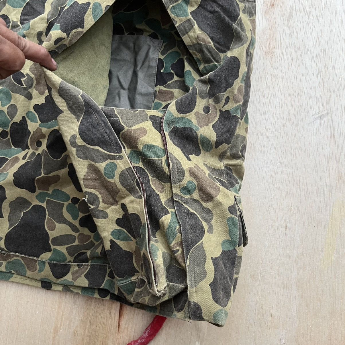 Japanese Brand CAMO VEST GAME HJNTING VINTAGE 70s 80s Size US L / EU 52-54 / 3 - 9 Thumbnail