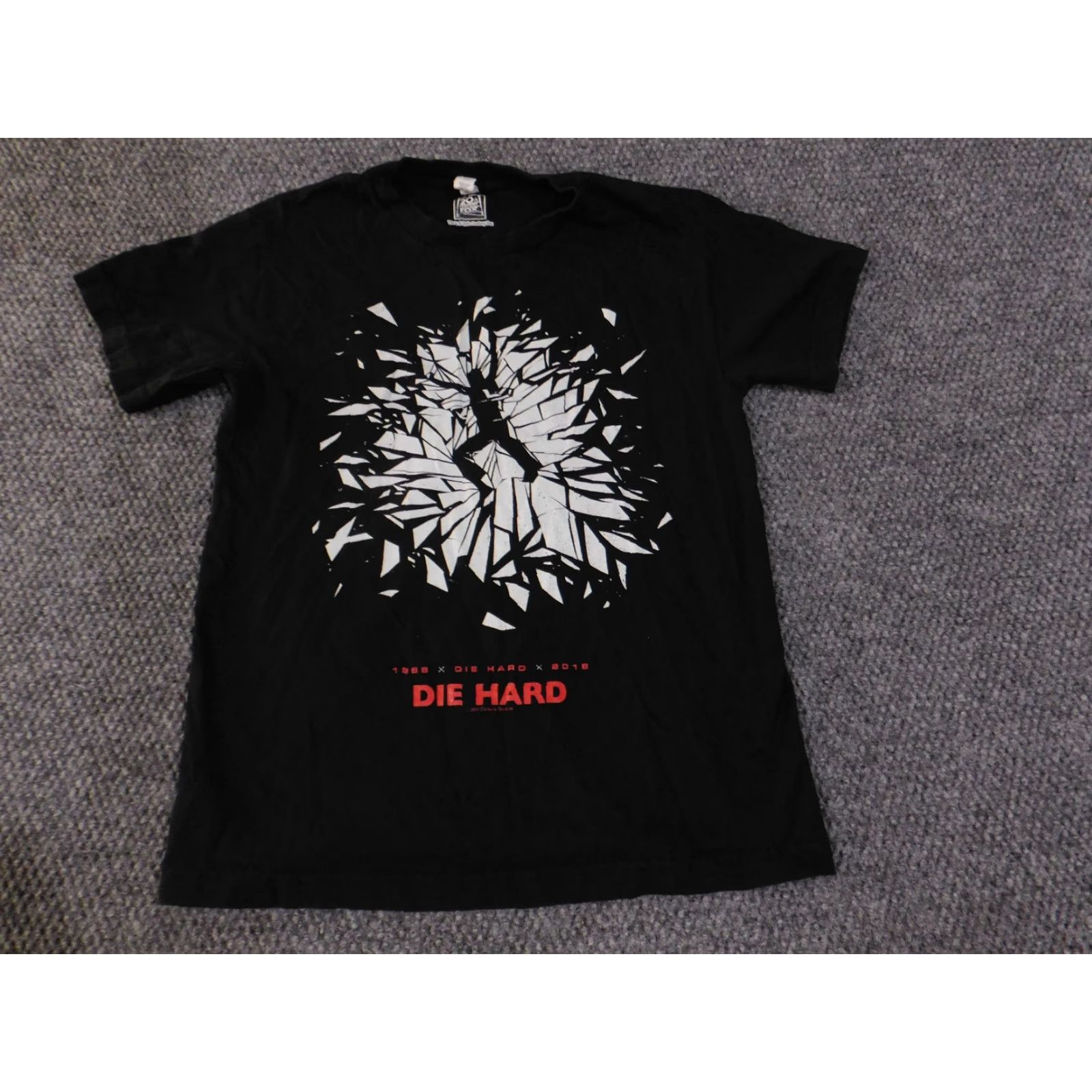 Vintage Fox 20th Century T Shirt Mens Small Black Die Hard Graphic Movie Bruce Willis Short Sleeve Crew Neck Cotton Size US S / EU 44-46 / 1 - 3 Thumbnail