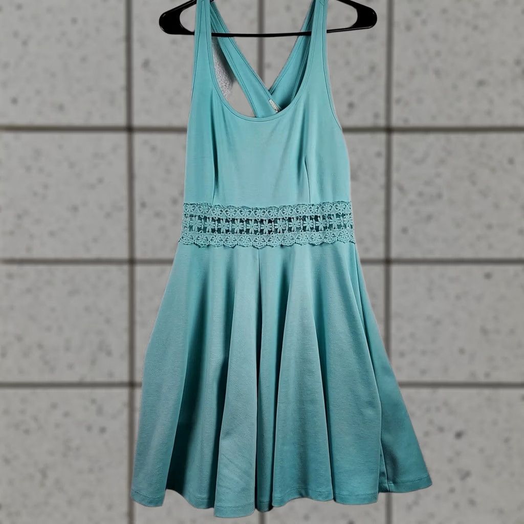 Vintage Altar'd State Women’s Teal Sleeveless Fit and Flare Dress Crochet Waist Size M Size M / US 6-8 / IT 42-44 - 1 Thumbnail