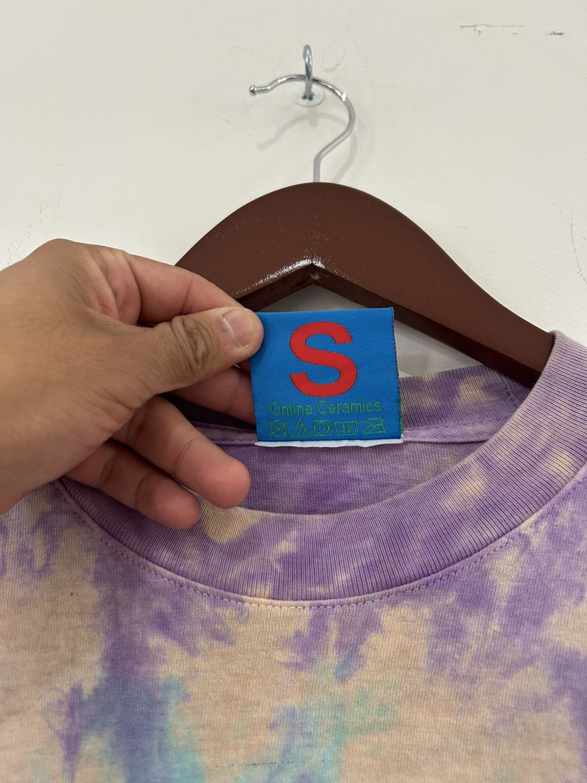 Online Ceramics Online Ceramics Believe In Magic Graffic Tie Dye Tee Size US S / EU 44-46 / 1 - 5 Thumbnail