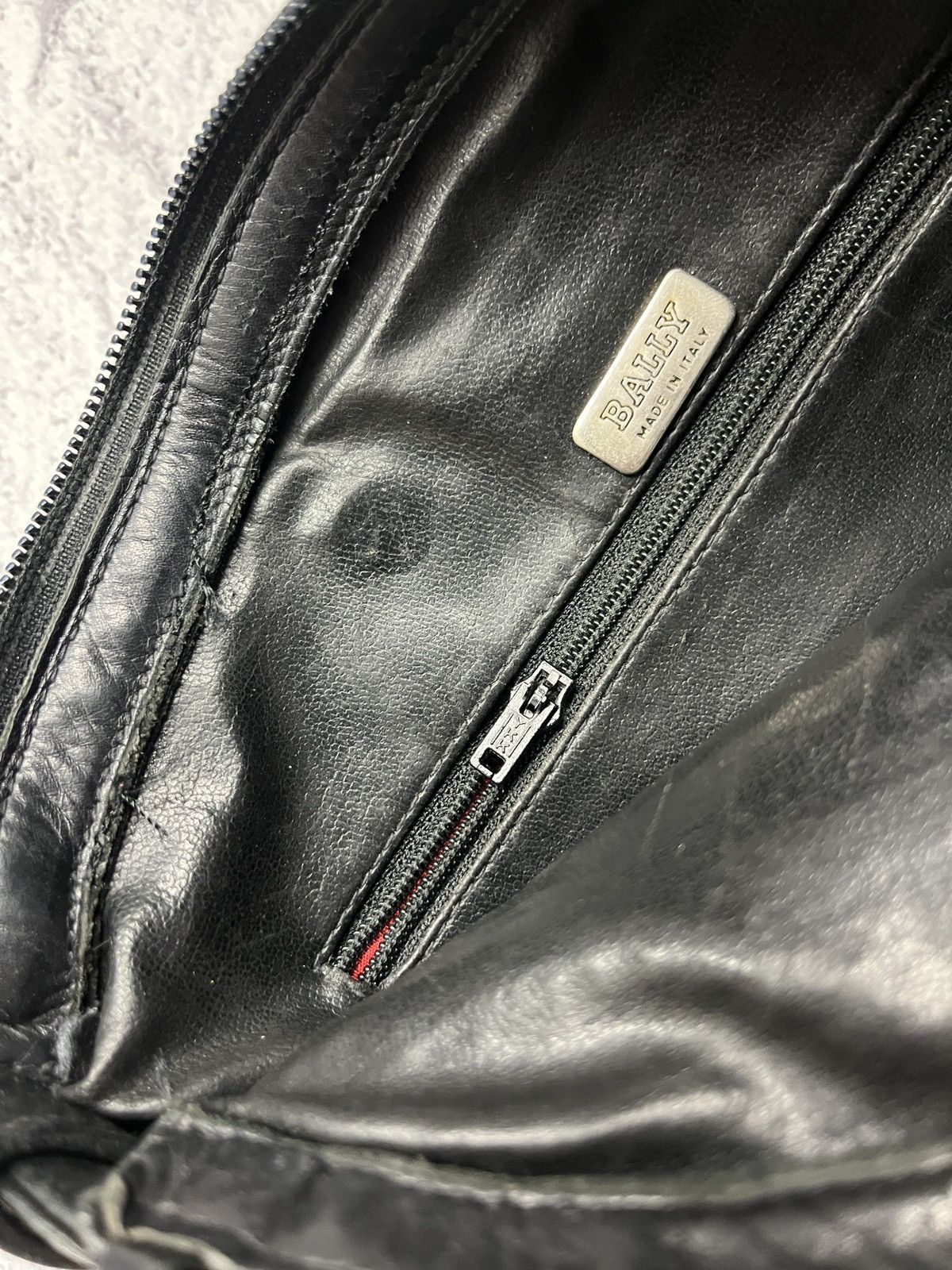 Bally Vintage Bally Leather Messenger Crossbody Shoulder Bag Rare Size ONE SIZE - 9 Thumbnail
