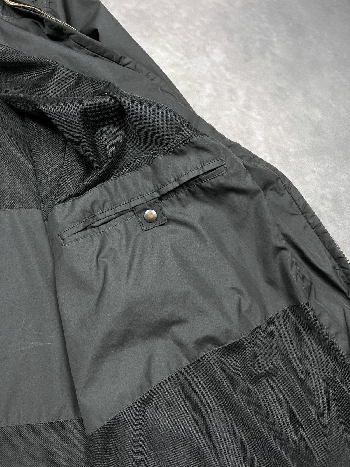 Burberry Prorsum Vtg Burberry London Men’s Black Jacket Windbreaker Size L/XL Size US L / EU 52-54 / 3 - 9 Thumbnail