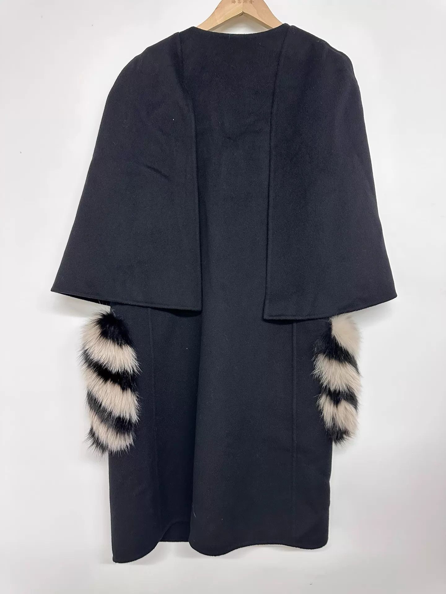 Fendi Fendi 40 Cloak Coat Size S / US 4 / IT 40 - 2 Thumbnail
