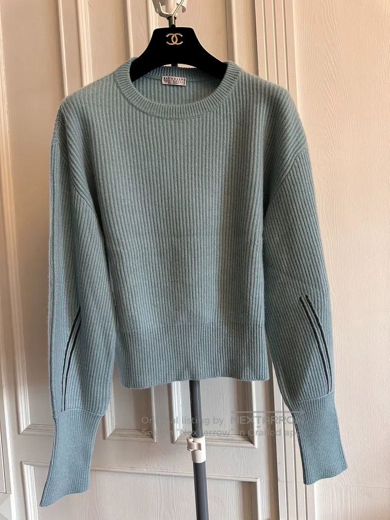 Brunello Cucinelli Brunello Cucinelli Women's cashmere sweater Size M / US 6-8 / IT 42-44 - 1 Thumbnail