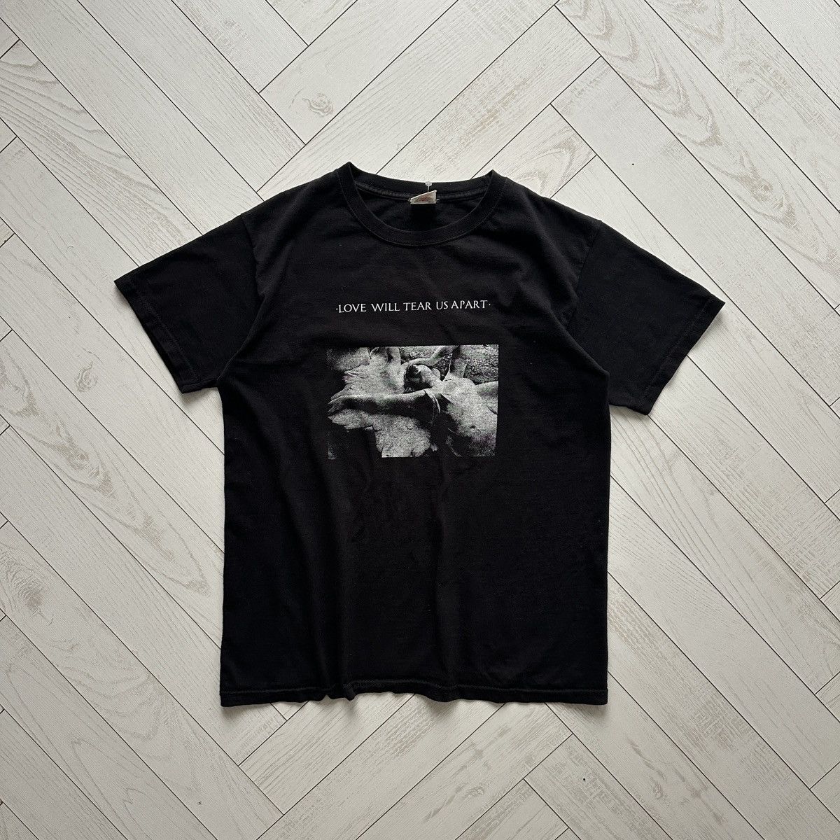 Vintage 00s Joy Division Love Will Tear Us Apart tee hype og