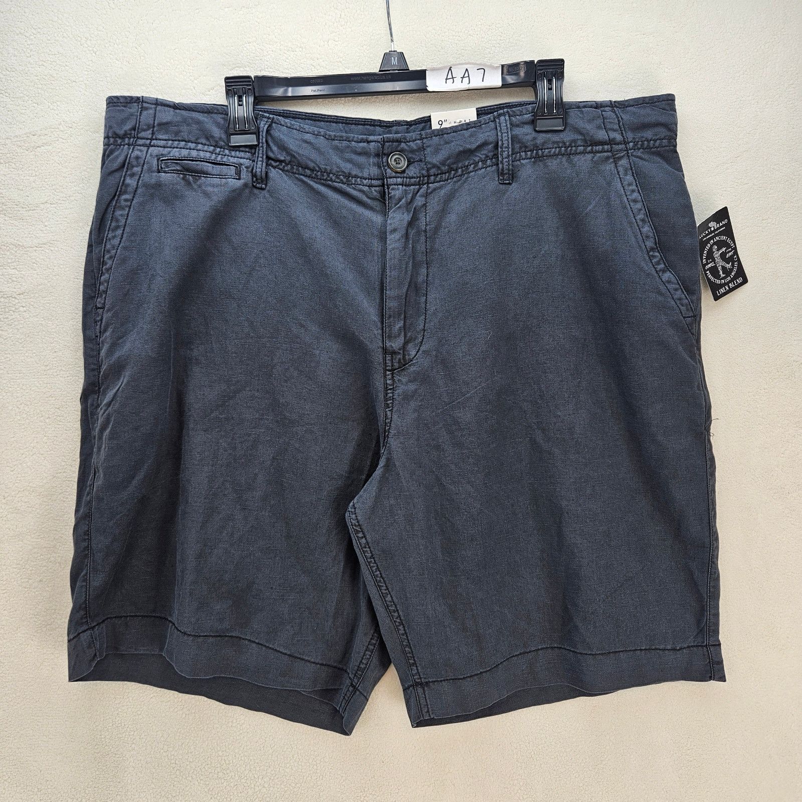 LUCKY BRAND MEN'S 32 LINEN SHORT 9" BLACK DISTRESSED