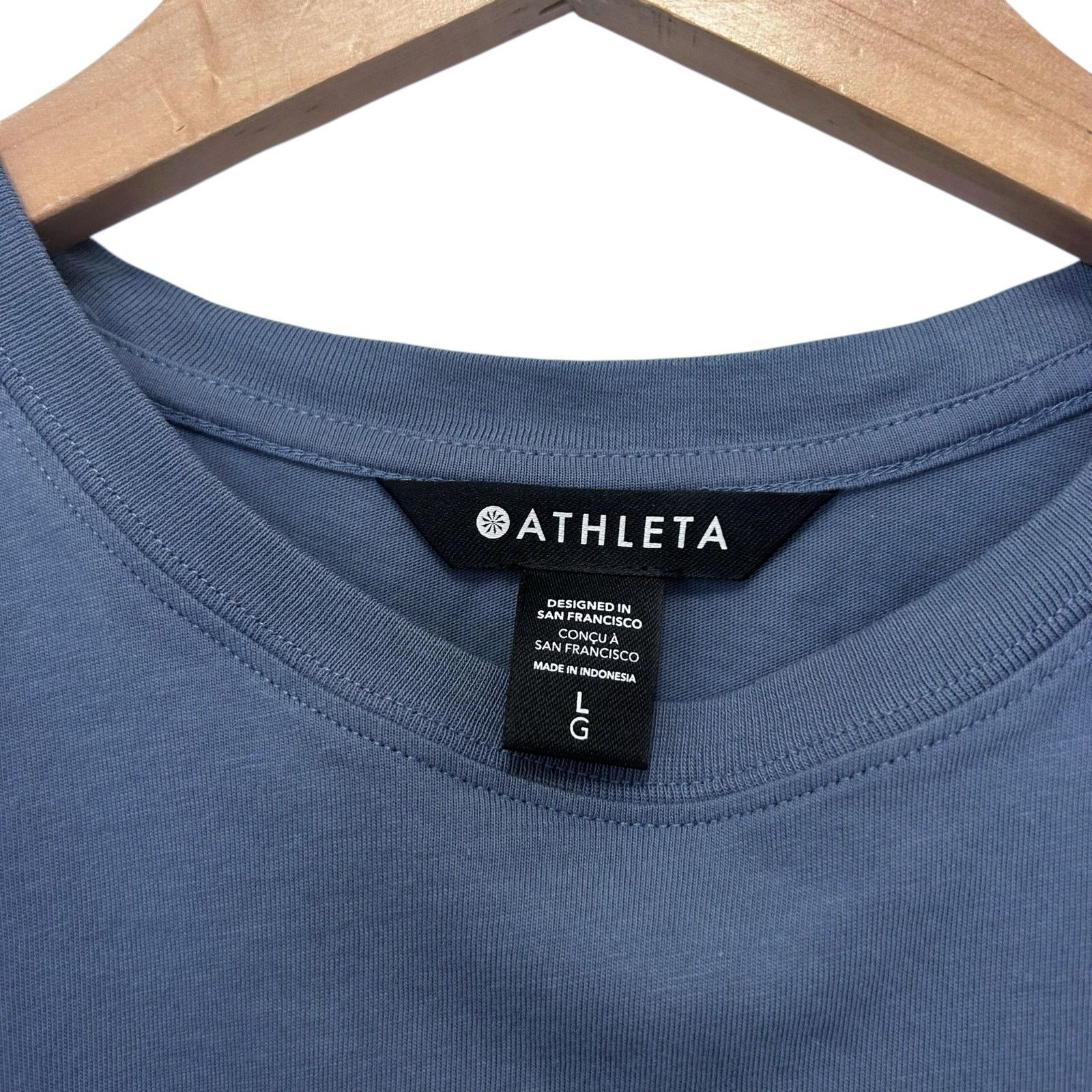Athleta Athleta Blue Short Sleeve T Shirt Sz L Size L / US 10 / IT 46 - 3 Thumbnail
