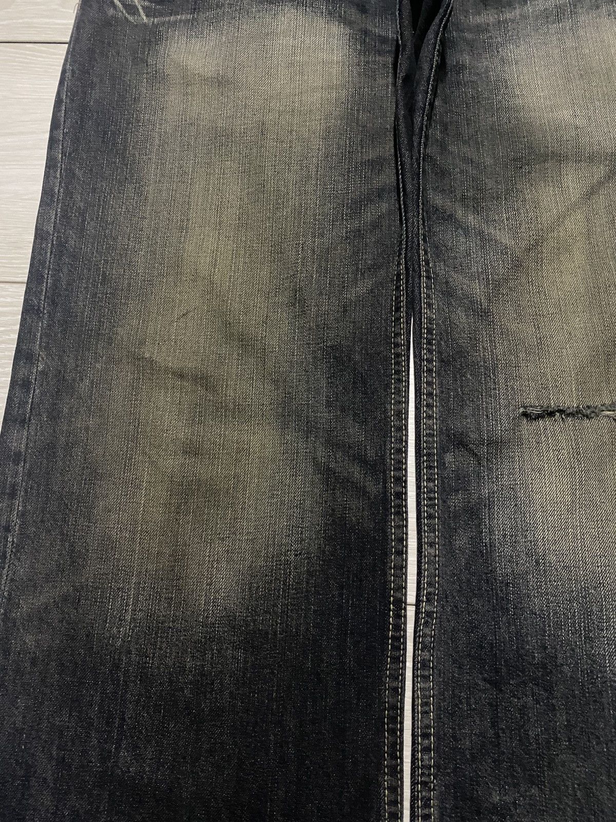 Japanese Brand Japanese Brand Memory Buckle Back Baggy Evisu Style Jeans Size US 35 - 9 Thumbnail