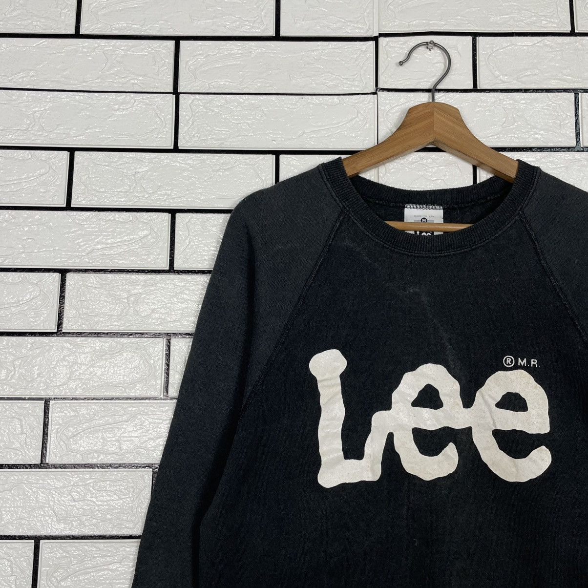 Lee Vintage 80s Lee Big Logo Sweatshirt Made In USA Size US M / EU 48-50 / 2 - 6 Thumbnail