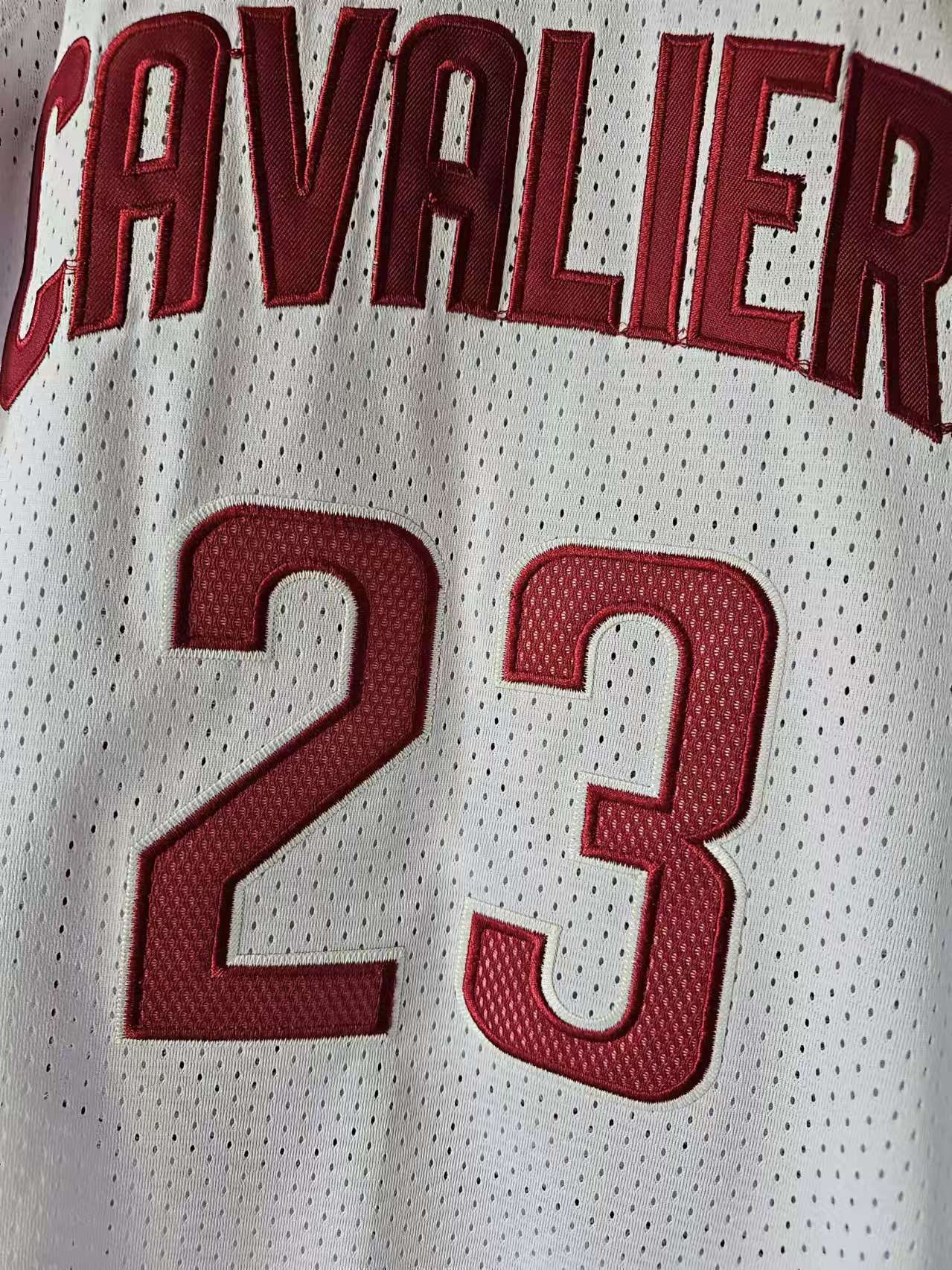 NBA 2015 2016 Cleveland Cavaliers #23 LeBron James Jersey XL Size US XL / EU 56 / 4 - 3 Thumbnail