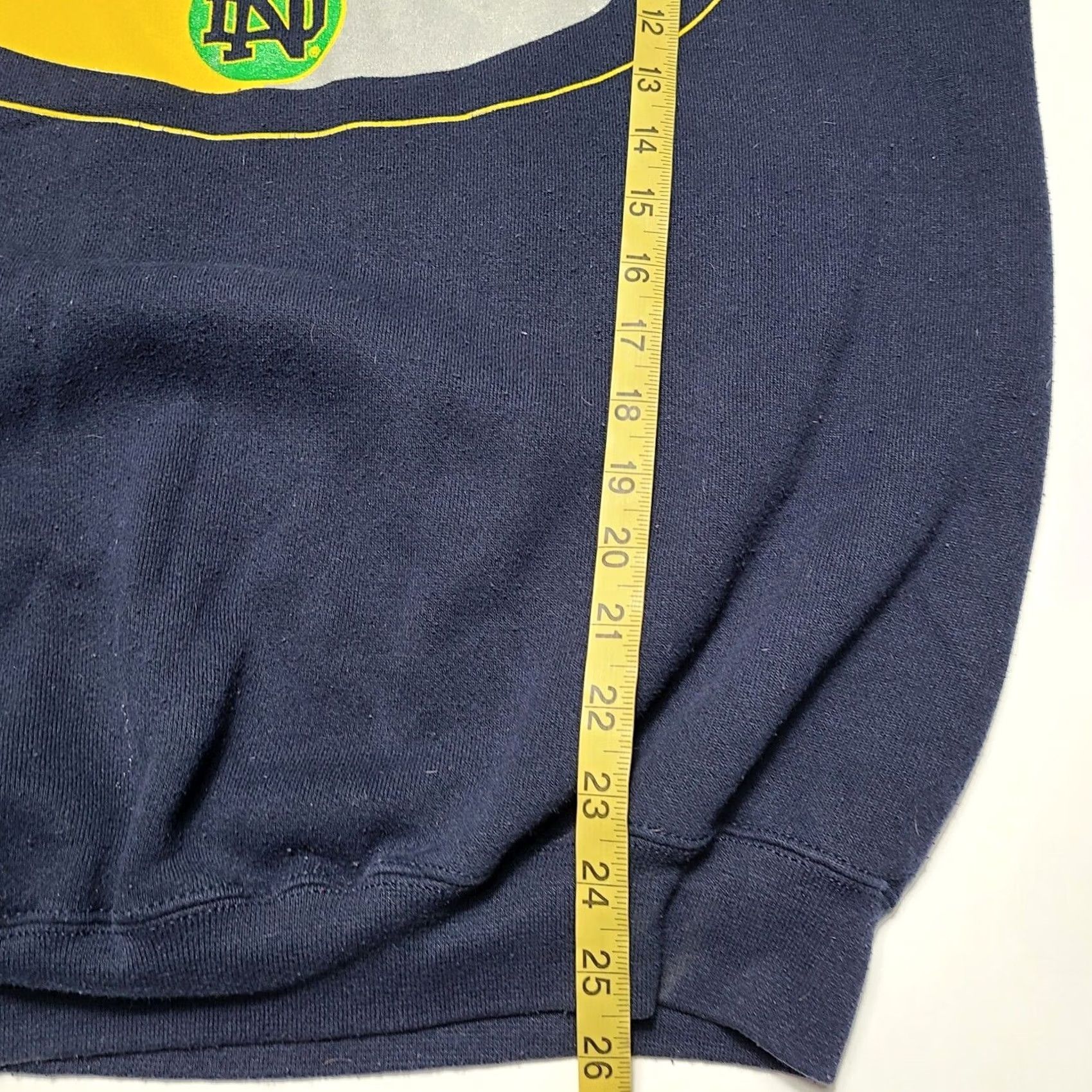 Vintage VINTAGE Notre Dame Fighting Irish Graphic Sweatshirt L Men's Blue 90s Crew Neck Pullover Sweatshirt Size US L / EU 52-54 / 3 - 6 Thumbnail